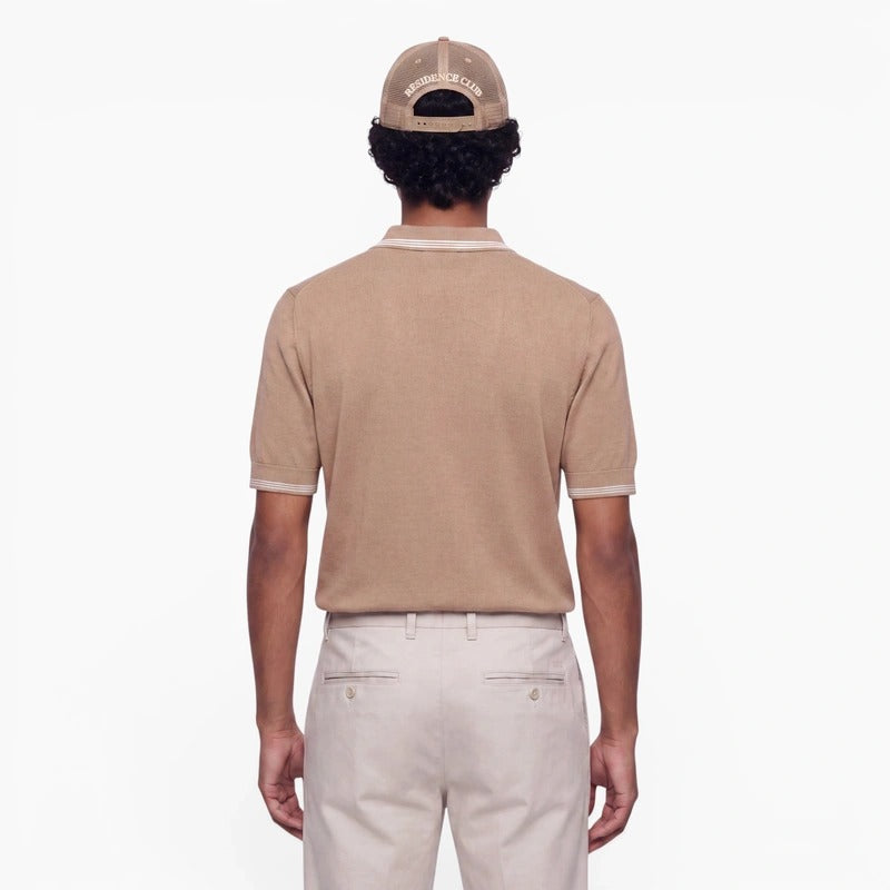 Résidence Club Prince of Munich Sand Beige Cap – Rückansicht am Model